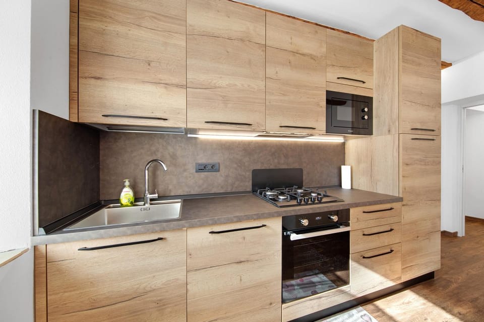 Kitchen or kitchenette, Living room