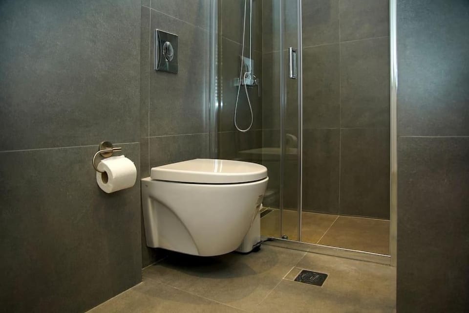 Modern Bright Home VIPGreece Apartment in Athens