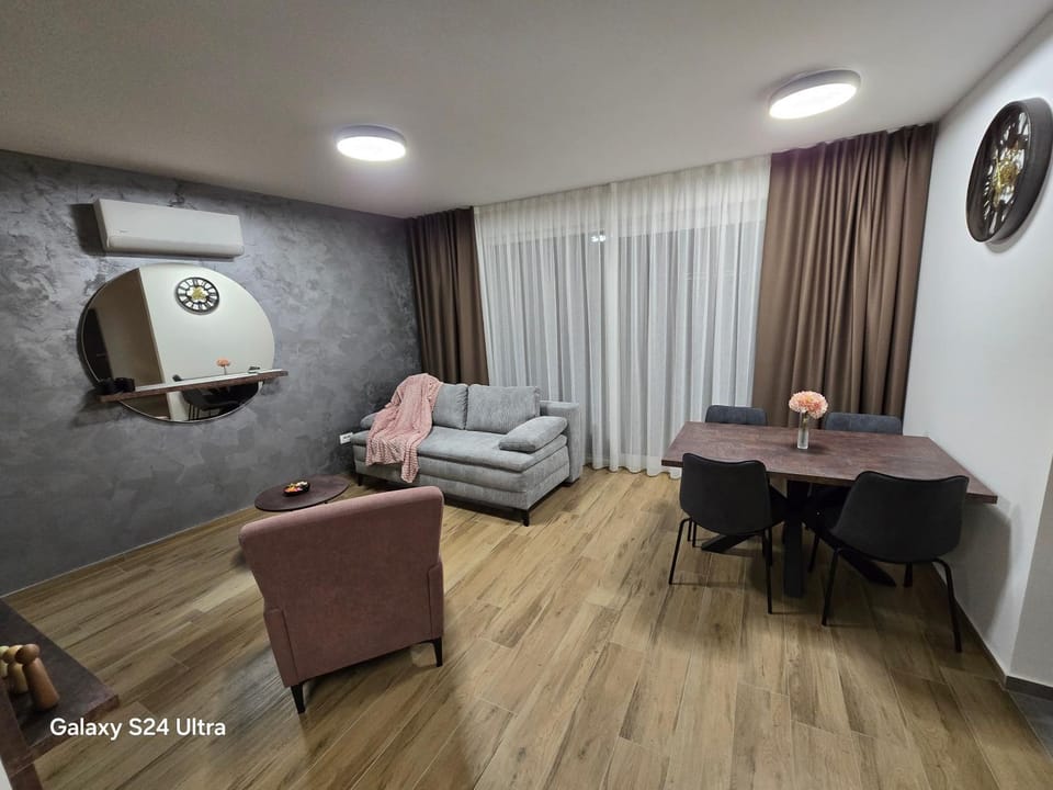 Apartman FIŠBAH 6 self CHECK-IN, FREE PRIVATE PARKING Apartment in Croatia