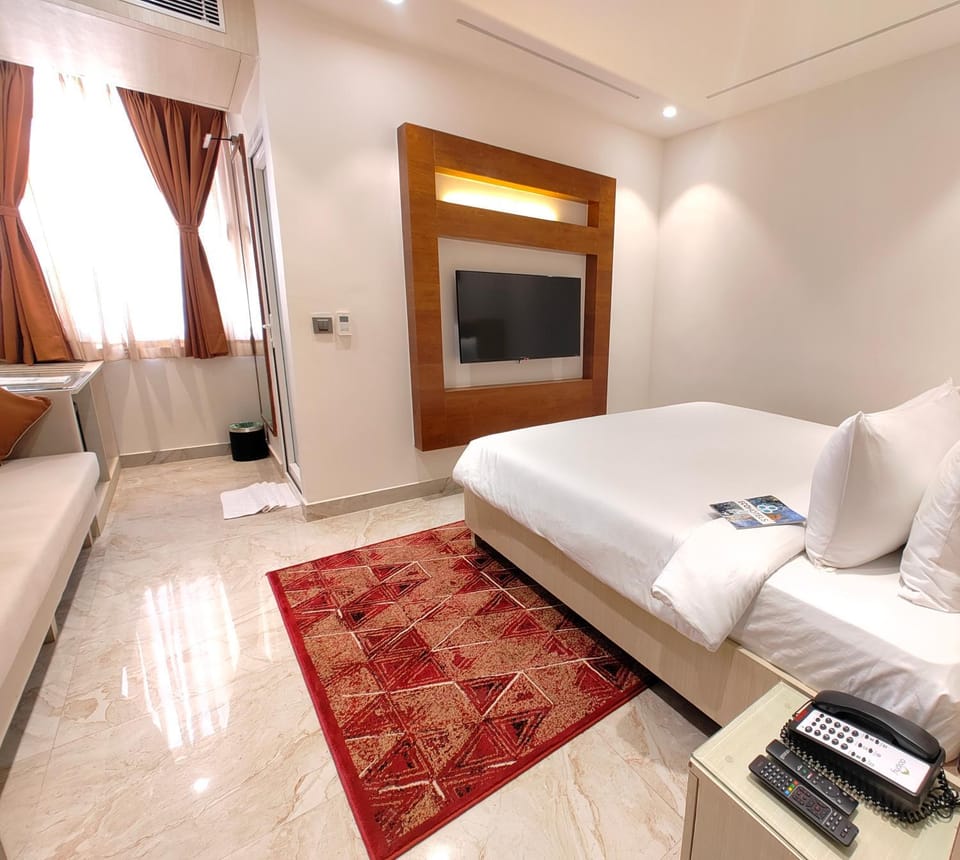 Communal lounge/ TV room, TV and multimedia, air conditioner
