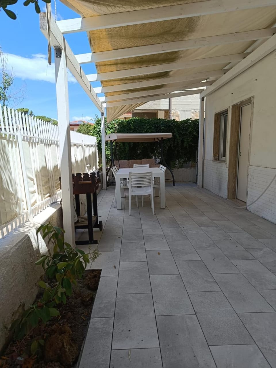 Property building, Day, Summer, BBQ facilities, BBQ facilities, Garden, Garden view, furniture