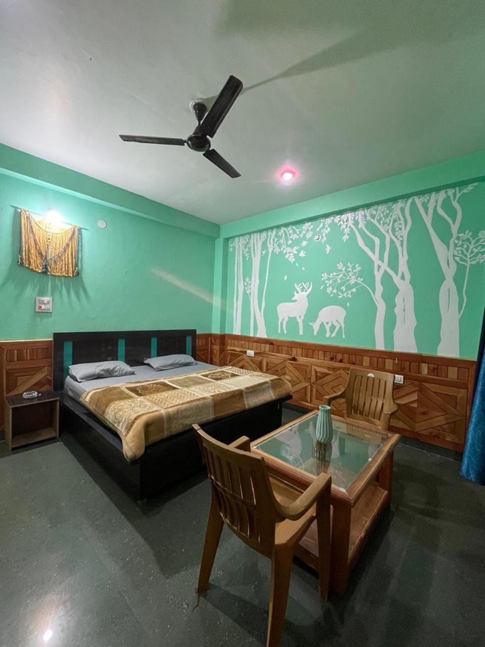 Bed, Living room, Photo of the whole room, Bedroom