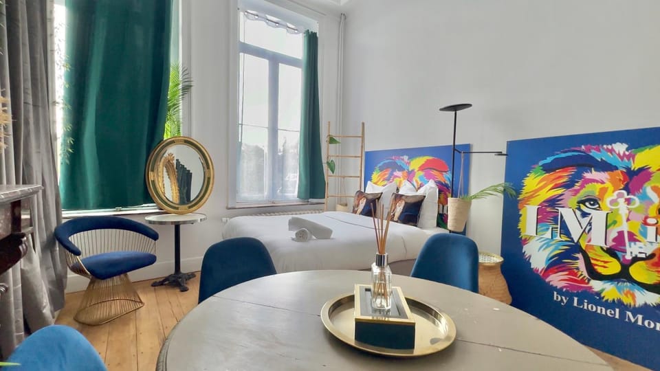 03 CAPE TOWN - Tourcoing JUNGLE ROOM Vacation rental in Flanders