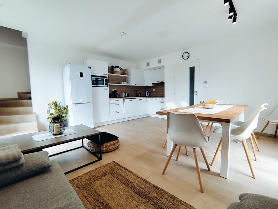 Kitchen or kitchenette, Living room, Dining area