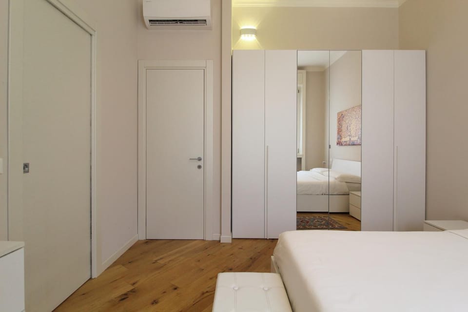 Bed, Bathroom, Bedroom, wardrobe, air conditioner