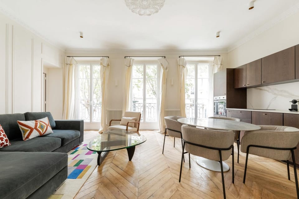 Luxury 3 Bedrooms - 3 Bathrooms - AC - Montmartre - Opéra Apartment in Paris
