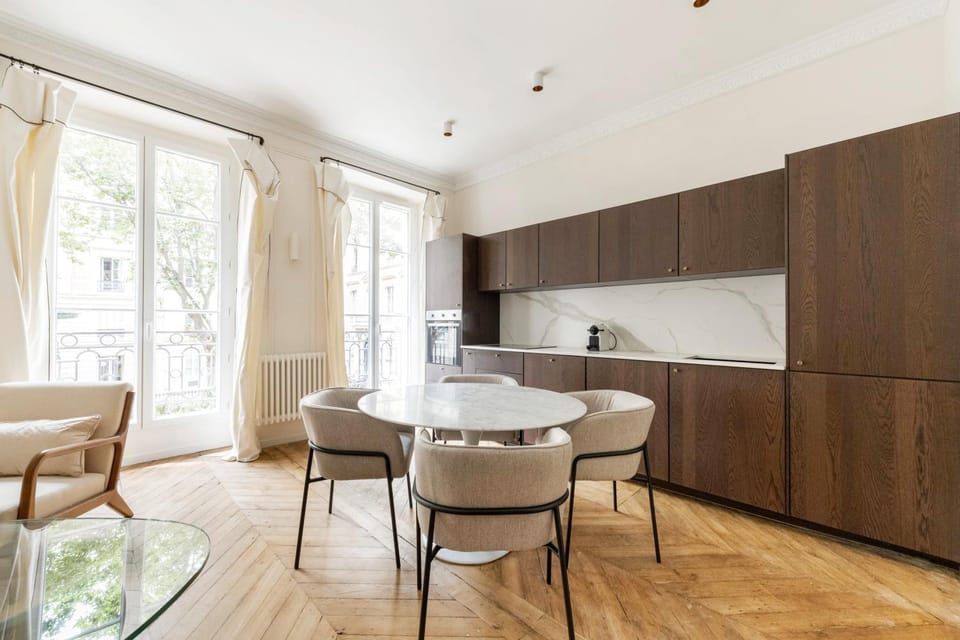 Luxury 3 Bedrooms - 3 Bathrooms - AC - Montmartre - Opéra Apartment in Paris