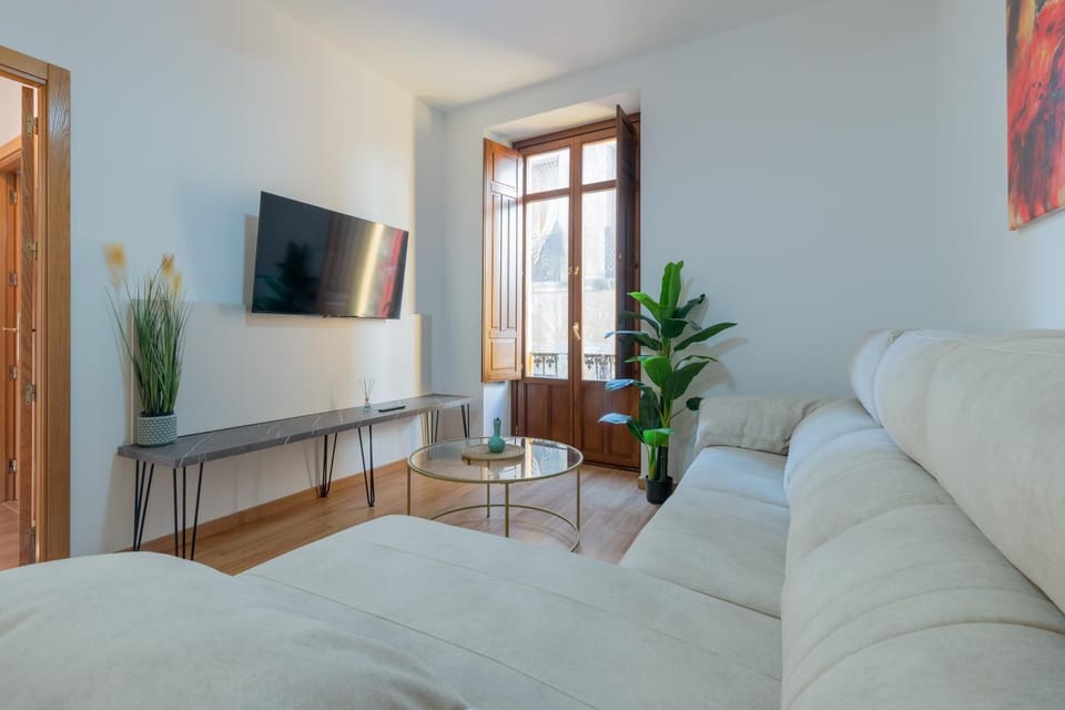 TV and multimedia, Living room, Seating area