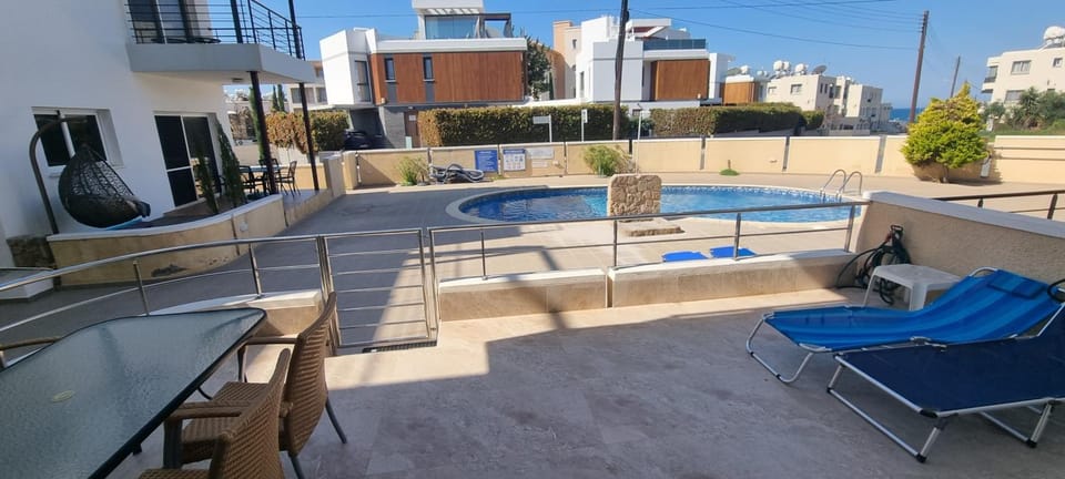 Balcony/Terrace, Swimming pool