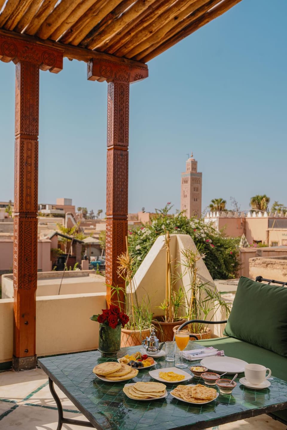 Patio, Day, View (from property/room), Balcony/Terrace, Living room, Food and drinks, Seating area, Dining area, Food, Breakfast