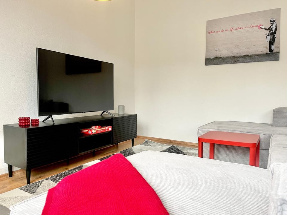 Communal lounge/ TV room, TV and multimedia, Evening entertainment