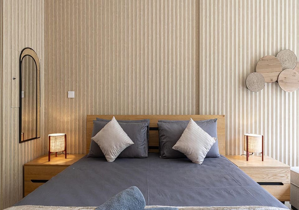 Apartment With Private Garden - Luxe Gold Apartment in Al Sharjah