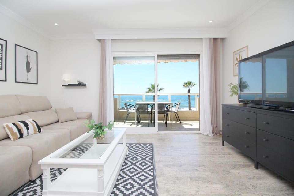 Off site, TV and multimedia, Balcony/Terrace, Living room