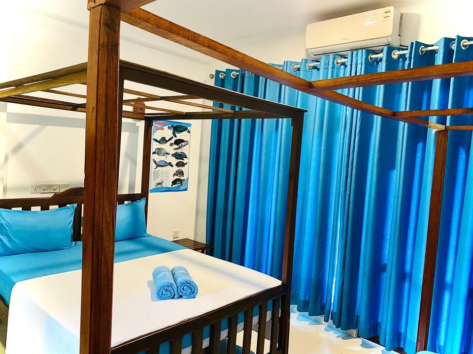 Bed, air conditioner
