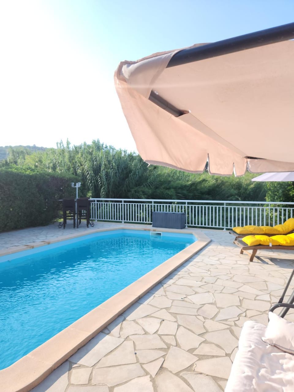 Pool view, Swimming pool, sunbed