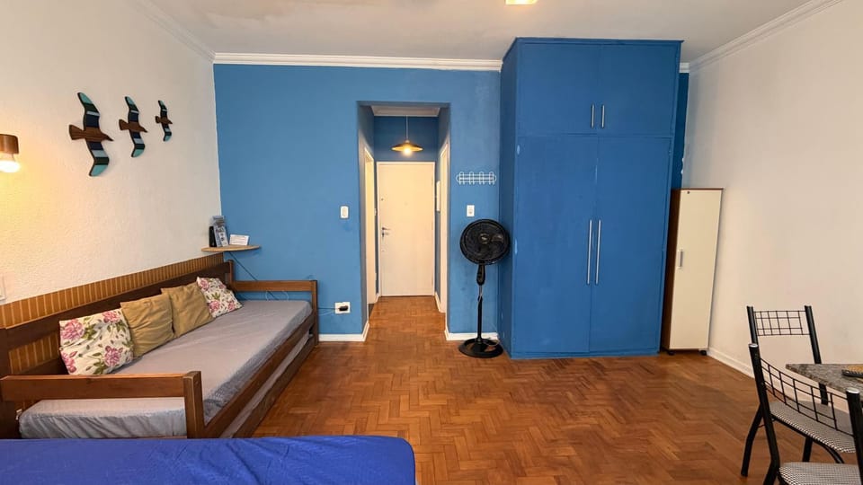 Bed, Living room, Photo of the whole room, Bedroom