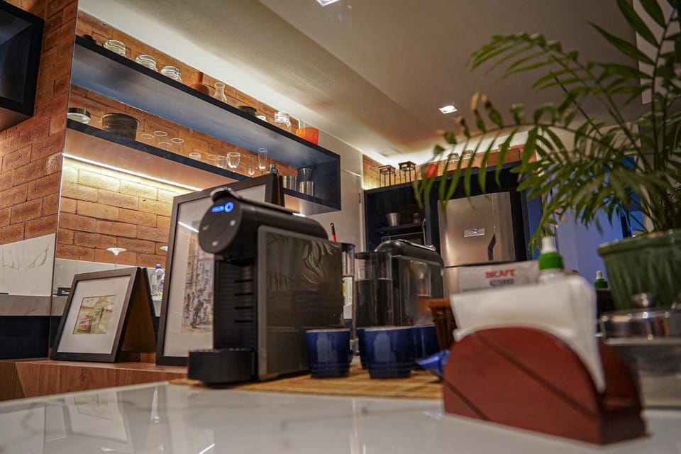 Coffee/tea facilities, Kitchen or kitchenette, Communal kitchen