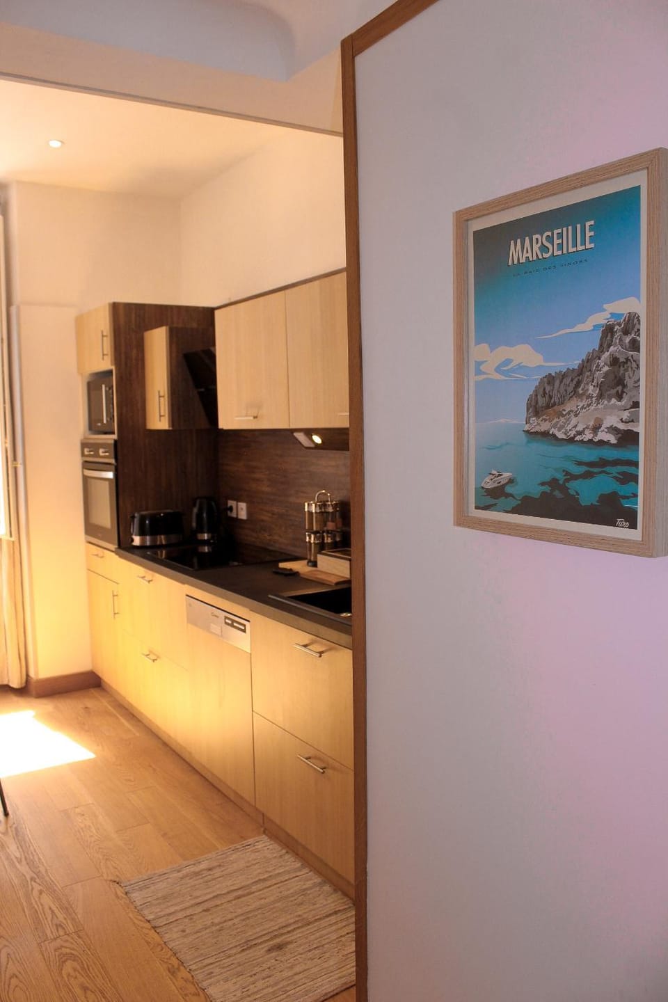Kitchen or kitchenette, stove