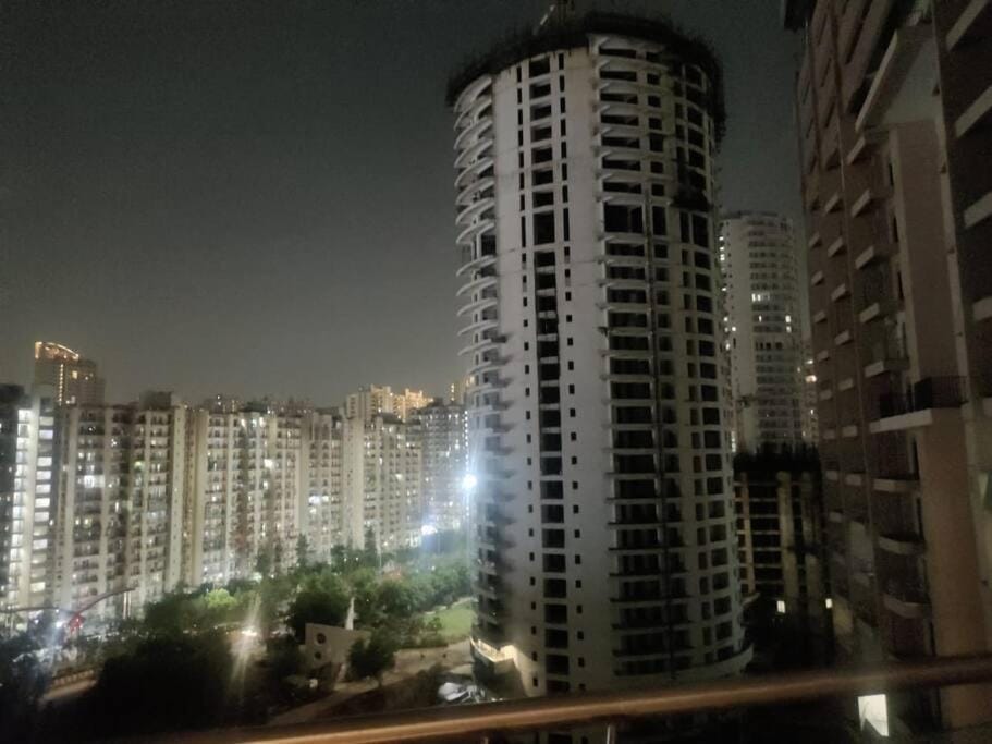 Bliss Chalets -Northeye Studio Apartment in Noida