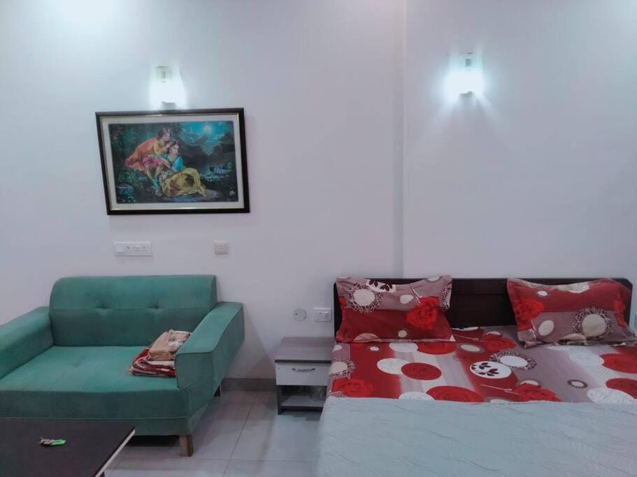 Bliss Chalets -Northeye Studio Apartment in Noida