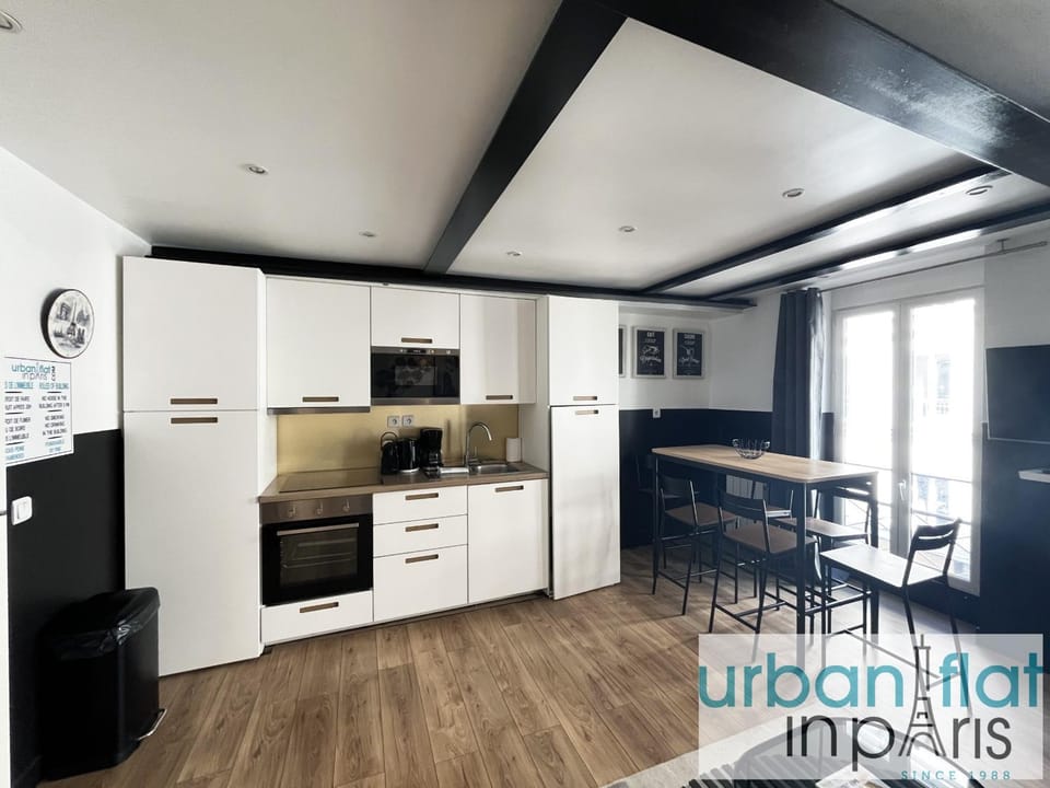 Urban Flat 13 - Pretty 2 Bedroom Parisian Flat Apartment in Paris