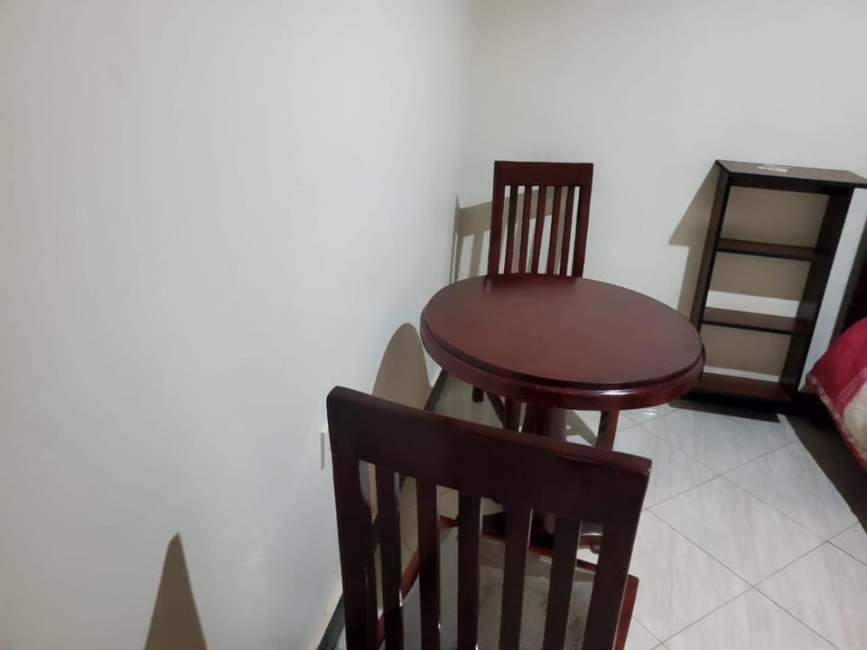 Da White Residence Makerere Bed and Breakfast in Kampala