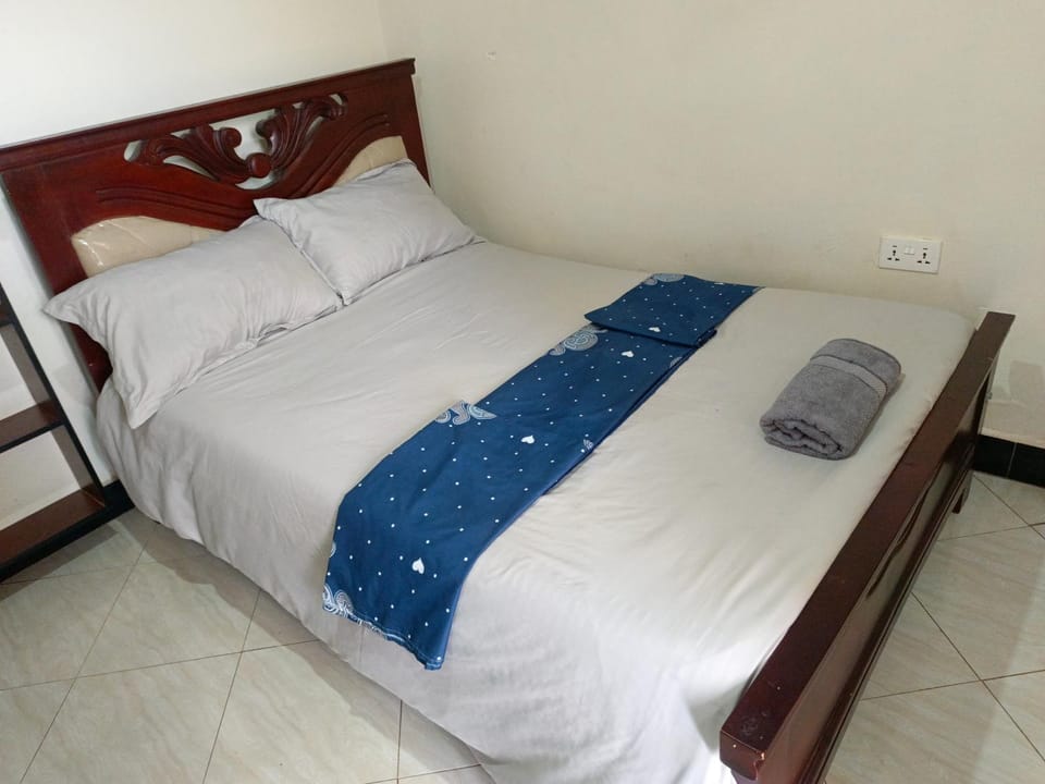 Da White Residence Makerere Bed and Breakfast in Kampala