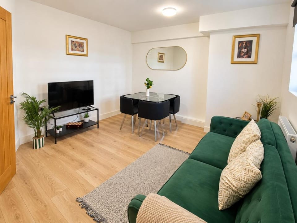 Modern Elegant Garden Apartment near Tufnell Park Station - Quick Links to Central London Apartment in London Borough of Islington