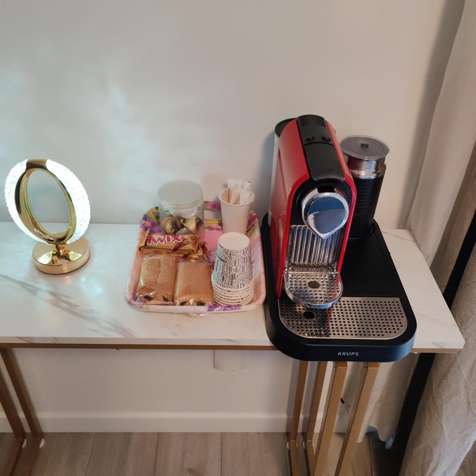 Coffee/tea facilities, Kitchen or kitchenette