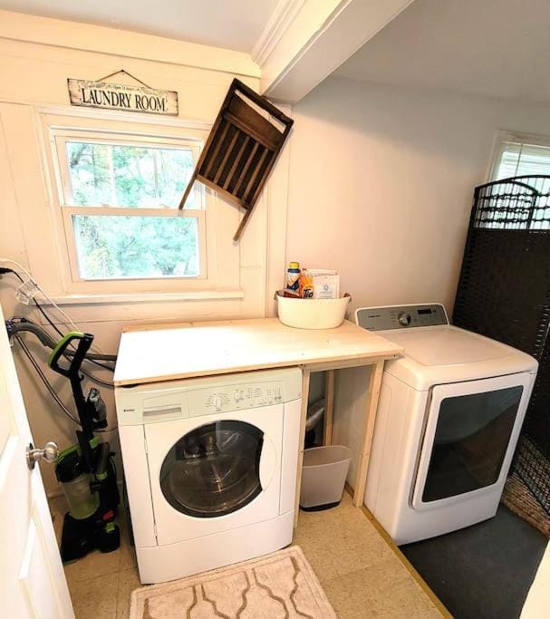 laundry, washing machine