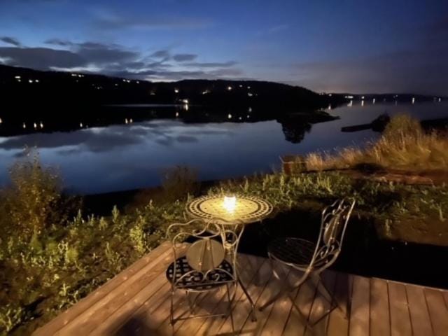 Hyttelåven på Furuholmen Nature lodge in Viken, Norway