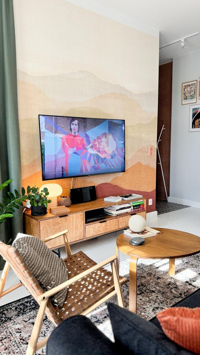 TV and multimedia, Seating area, Evening entertainment