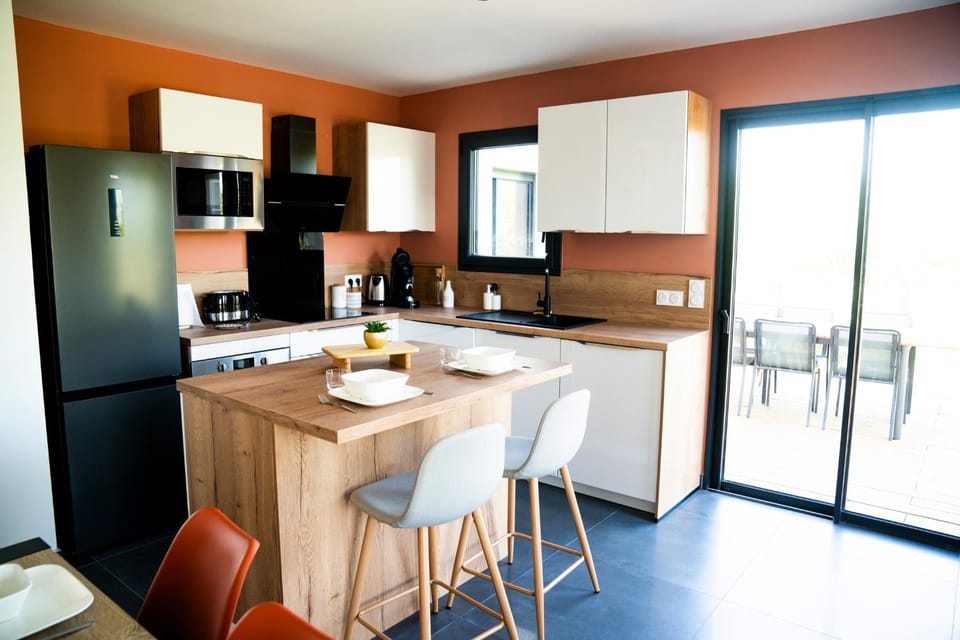 Villa laudun Villa in Provence-Alpes-Côte d'Azur