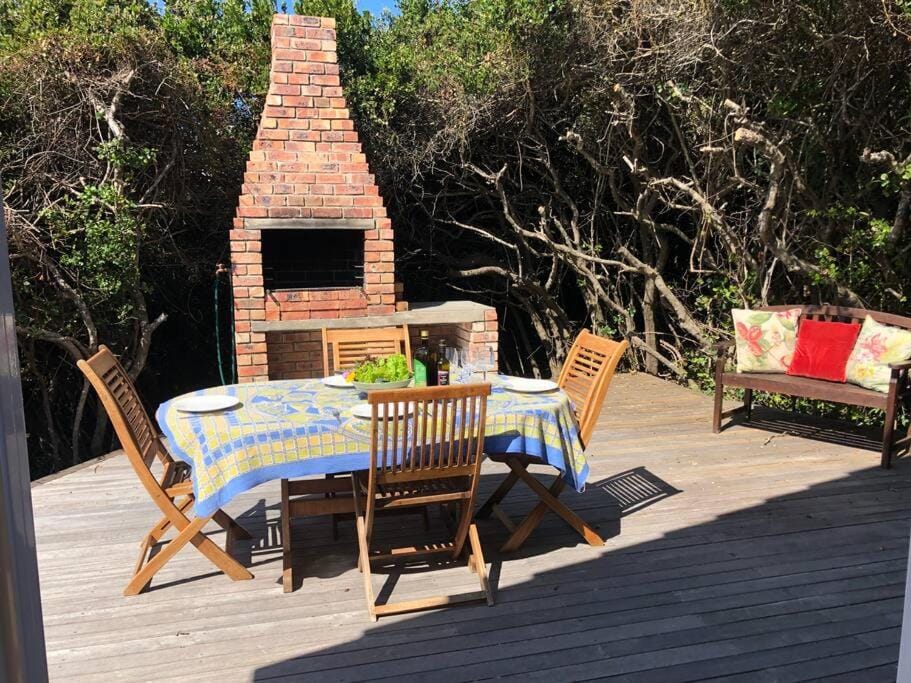 Seals Cottage Excellent Main Beach Access House in Eastern Cape