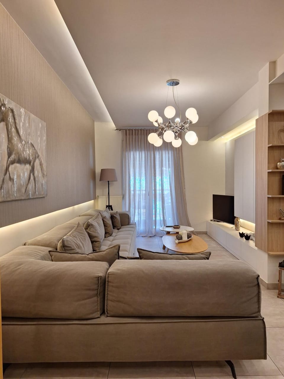TV and multimedia, Living room, Seating area