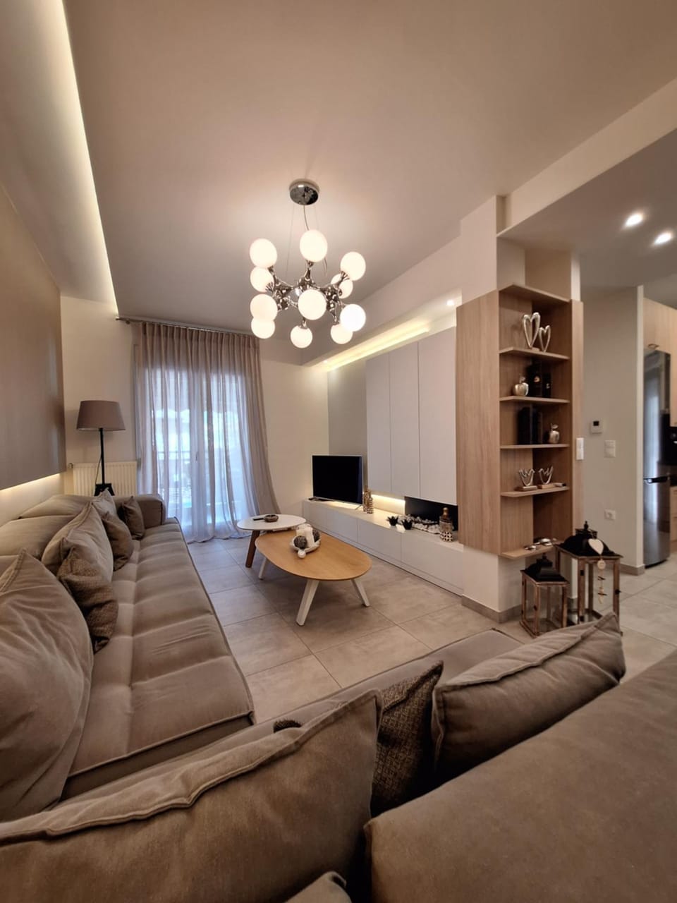 TV and multimedia, Living room, Seating area