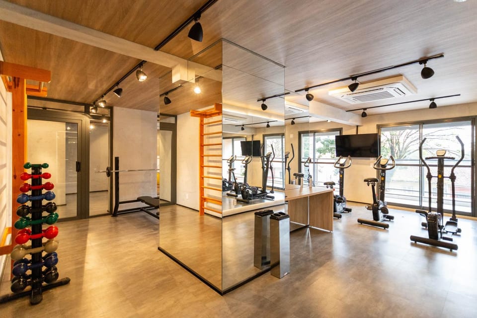 TV and multimedia, Fitness centre/facilities, air conditioner
