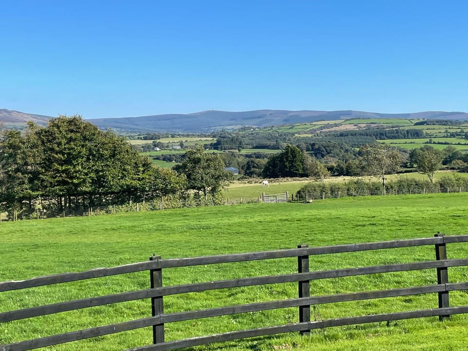 Arney Lodge Farm Bed and Breakfast in County Donegal