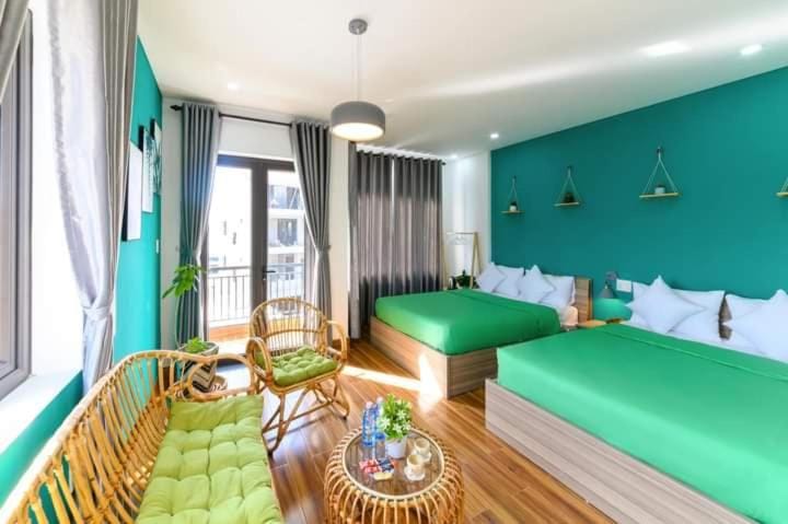 Photo of the whole room, Internal: Not applicable to any particular room