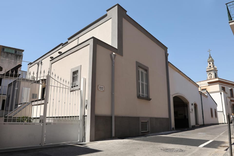 Property building, Street view