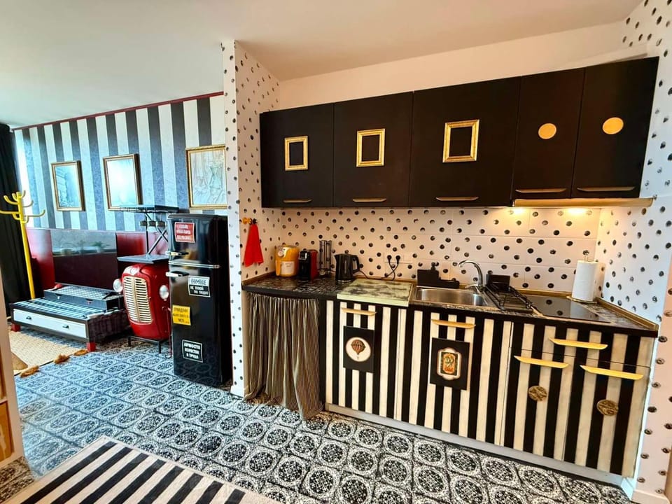 TV and multimedia, Coffee/tea facilities, stove, kitchen