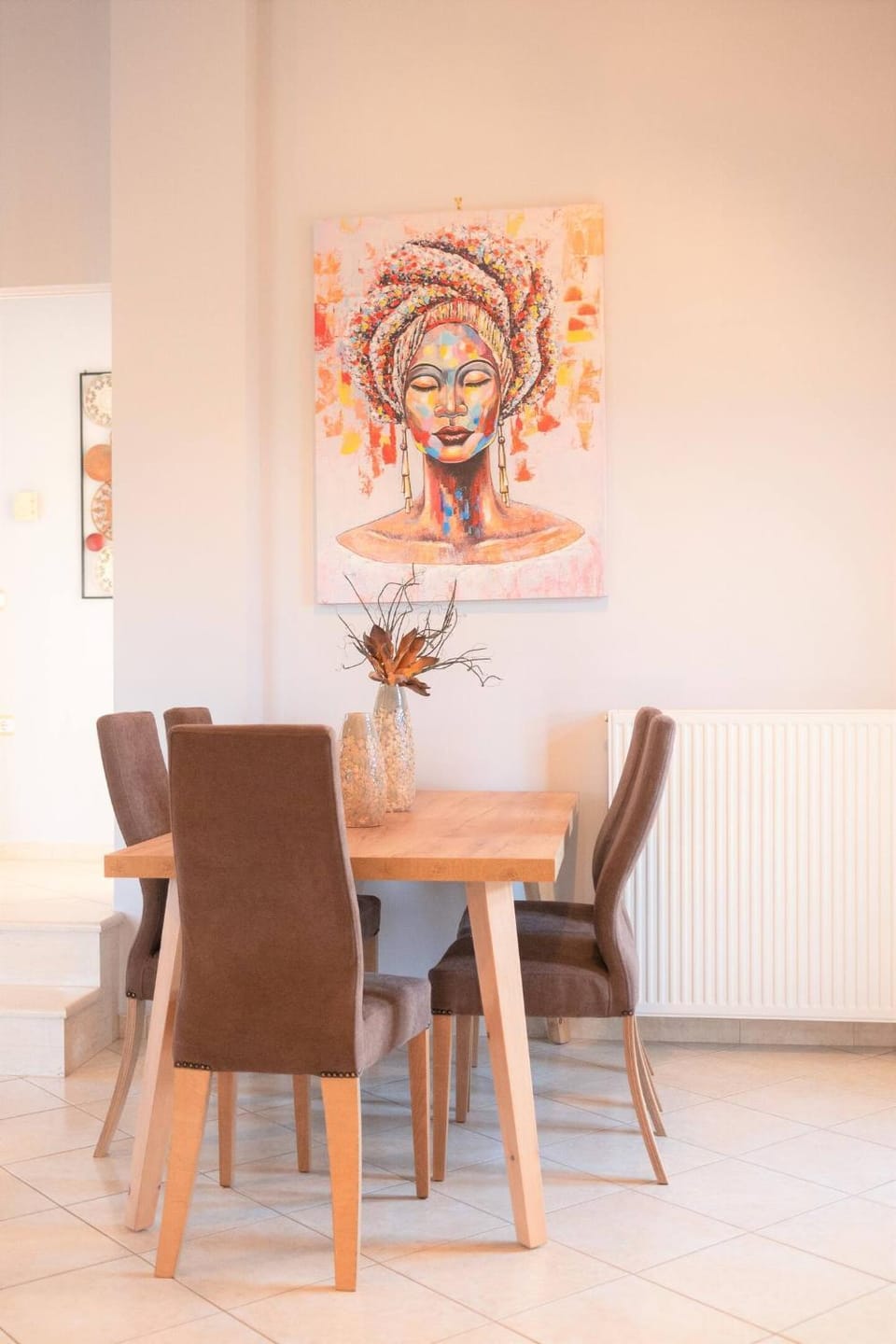 Living room, Decorative detail, Seating area, Dining area