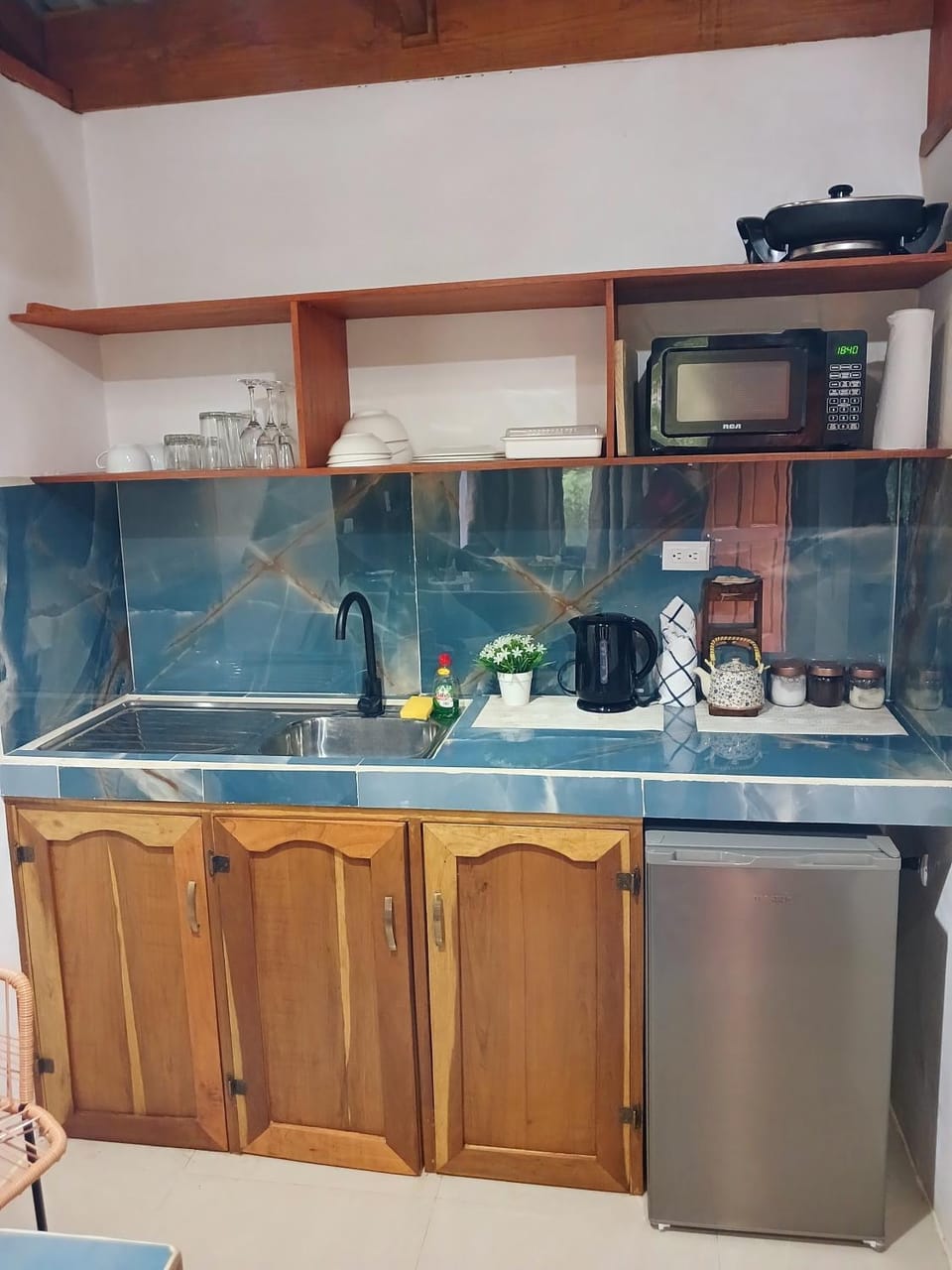 Kitchen or kitchenette