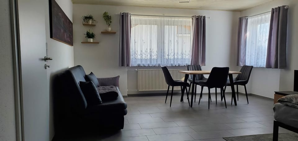 Living room, Seating area, Food