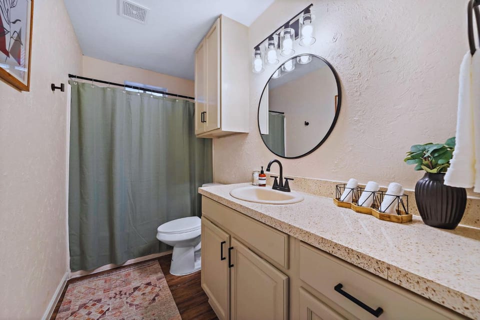 Cozy and Stylish 3-Bedroom Sanctuary House in Pasadena