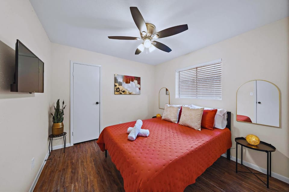 Cozy and Stylish 3-Bedroom Sanctuary House in Pasadena