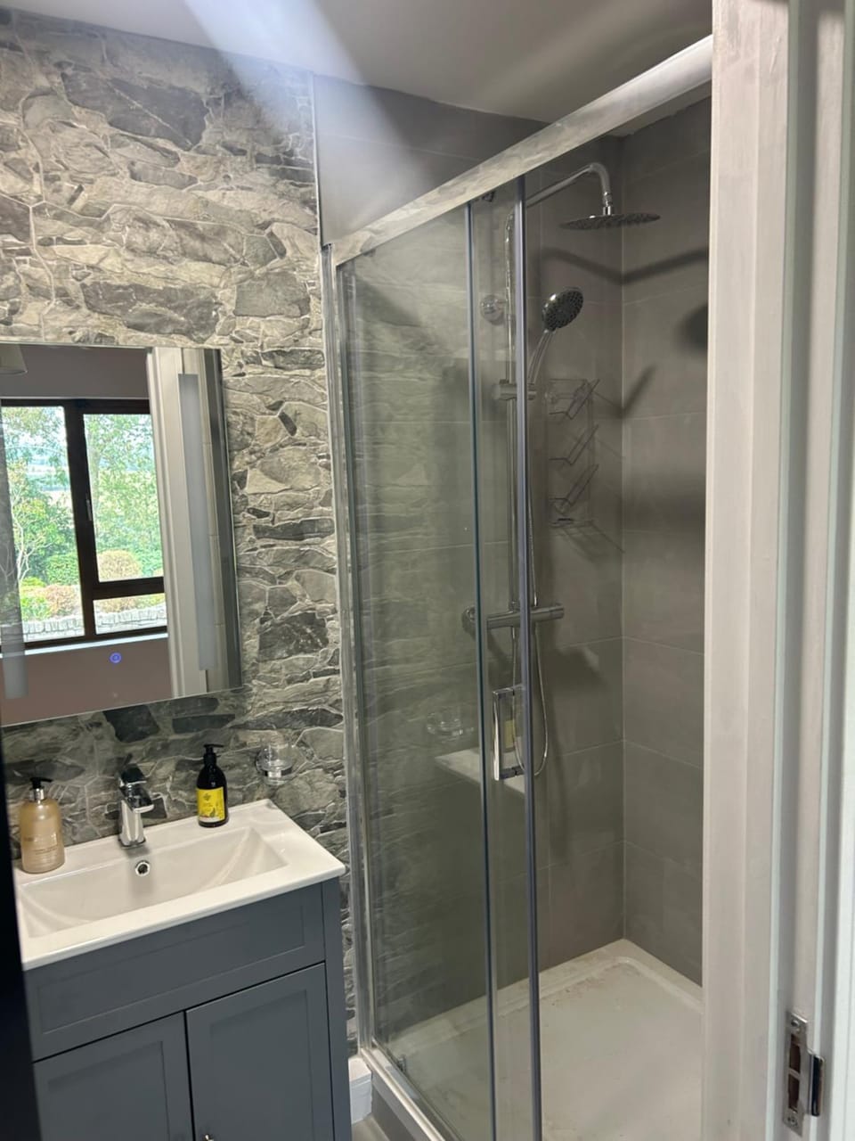 Kilpipe Snug Apartment in Wicklow, Co. Wicklow, Ireland