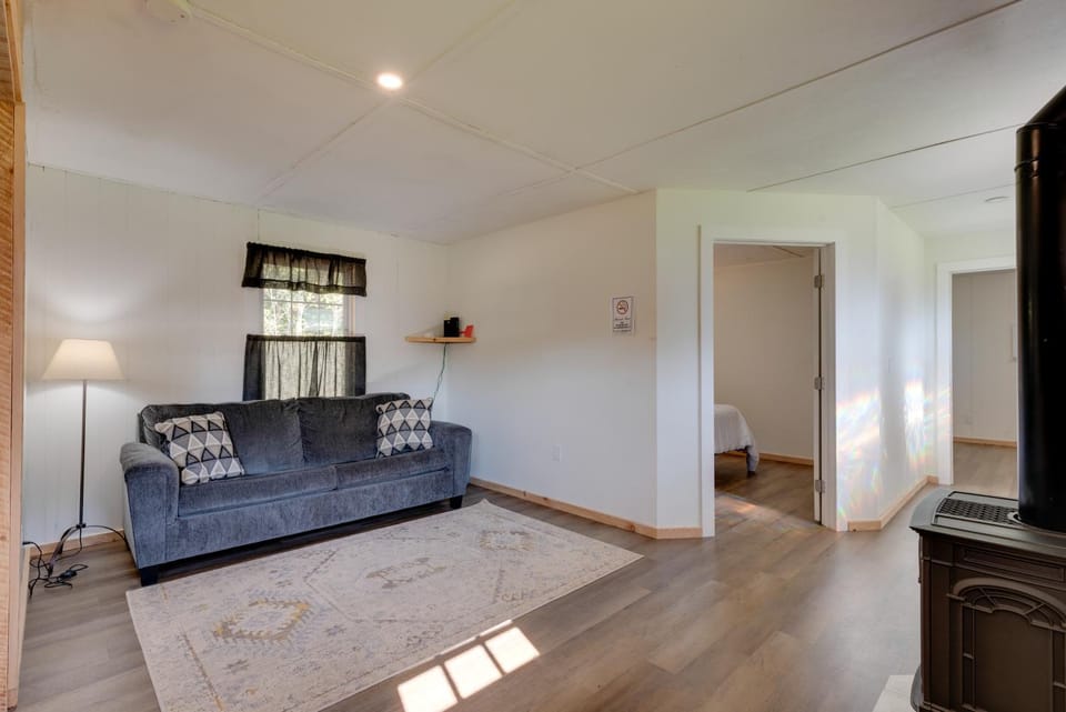 Hillsgrove Deluxe Cabin E: Close to Hiking Cabin in Pennsylvania