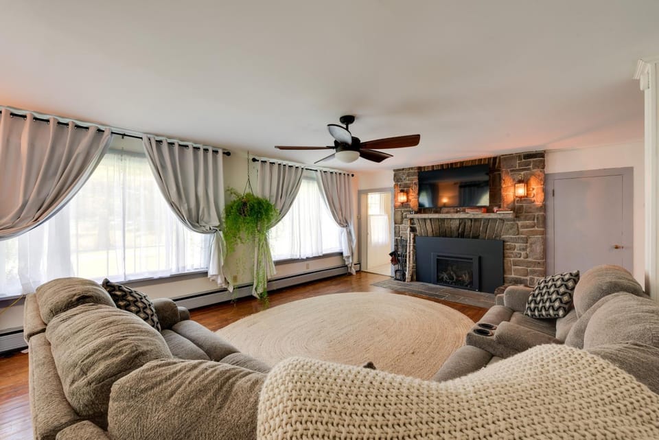 The 'Big House' at Elk Creek Escape w/ Game Room House in Pennsylvania