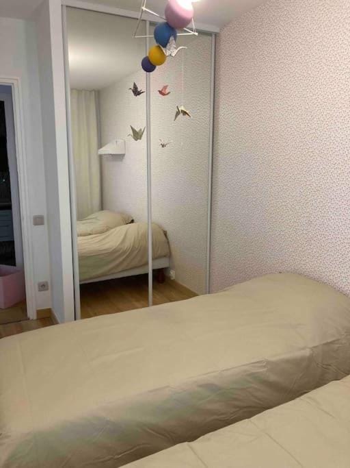 appart Porte de Paris av garage Apartment in Lille